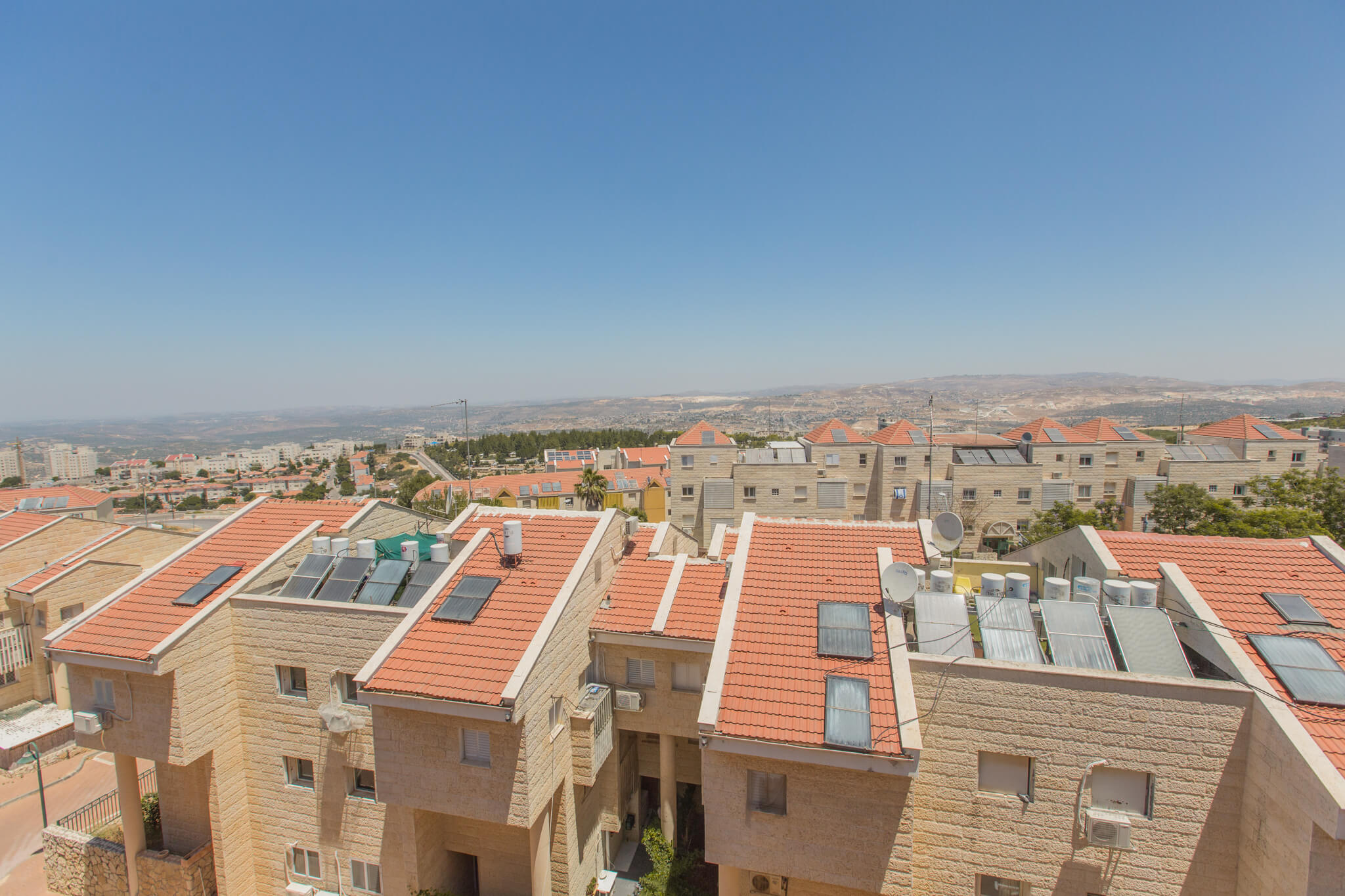יפה נוף 5, אריאל