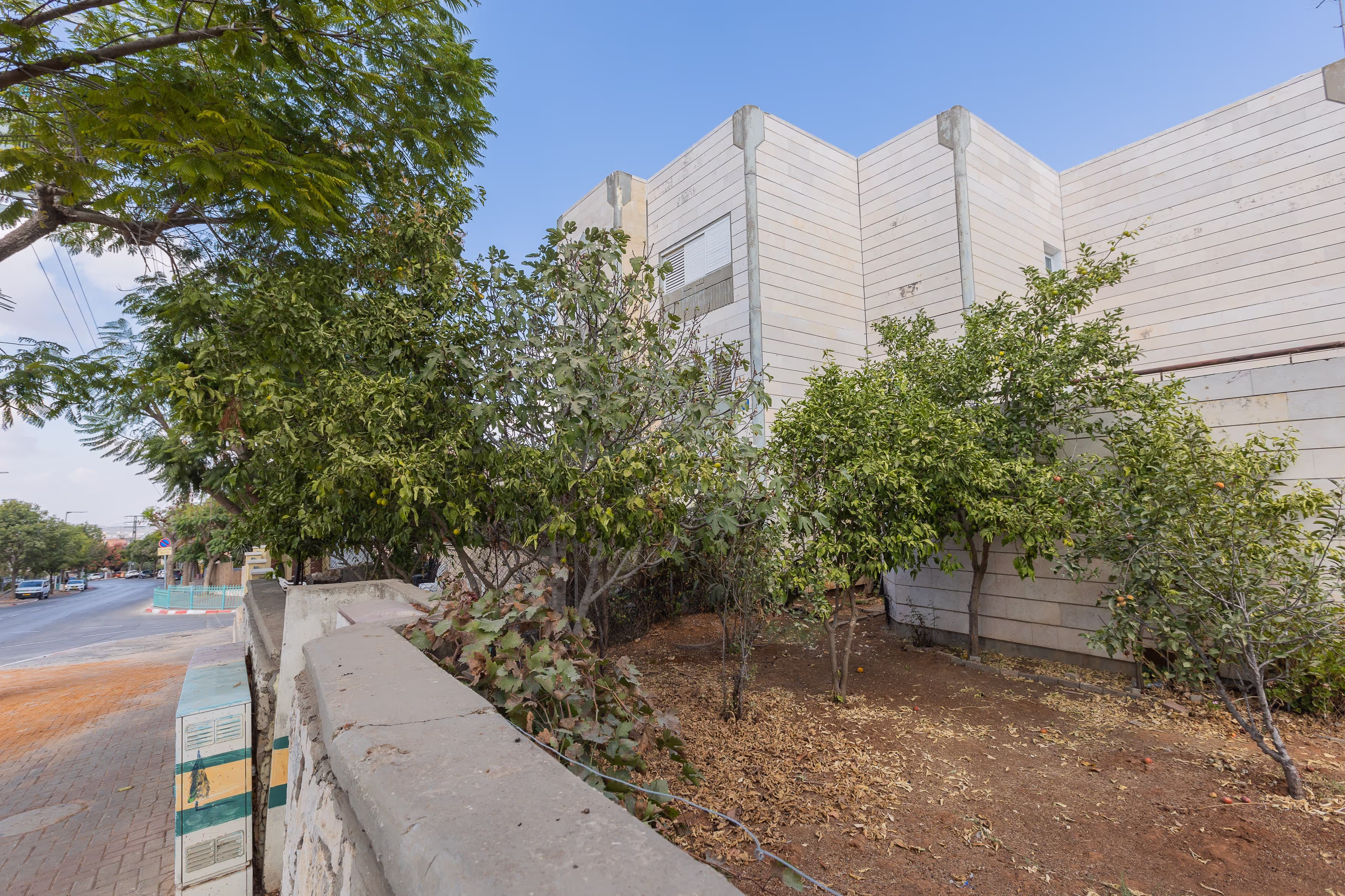 דרך הציונות 55, אריאל