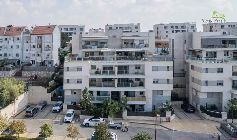 הערבה 5, אריאל